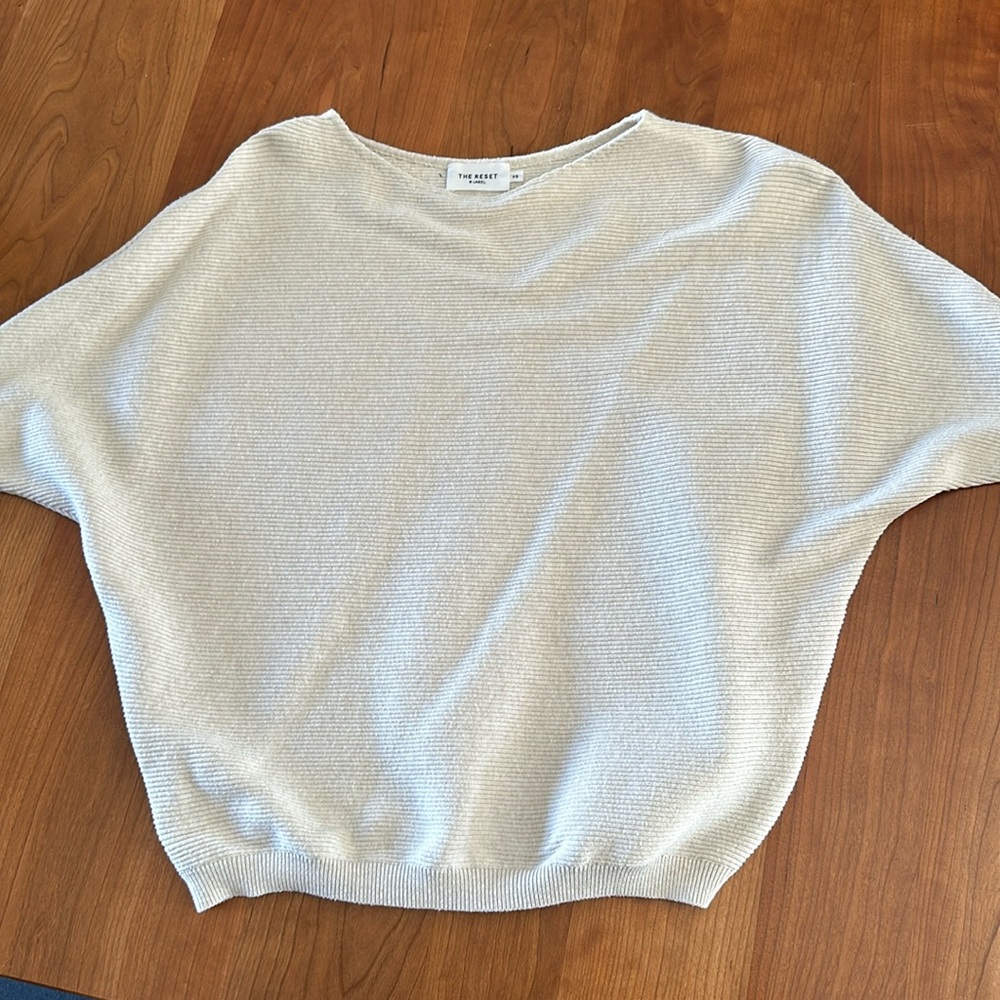The Reset Essential Pullover in cream size XS good condition